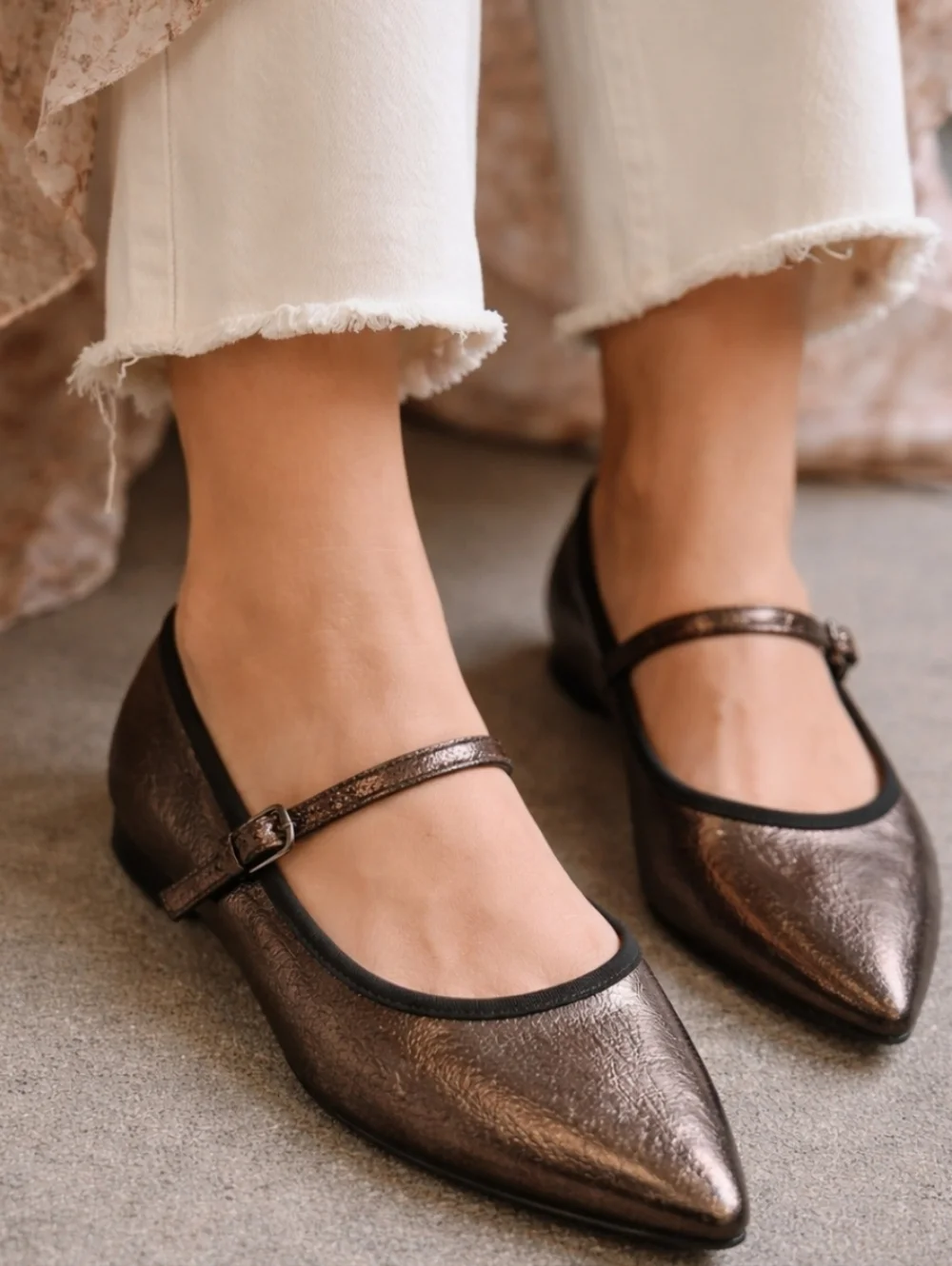 Maypol Spain Metallic Mary Jane Flats Bronze Pointed Toe Leather Size 38‎ / 7.5